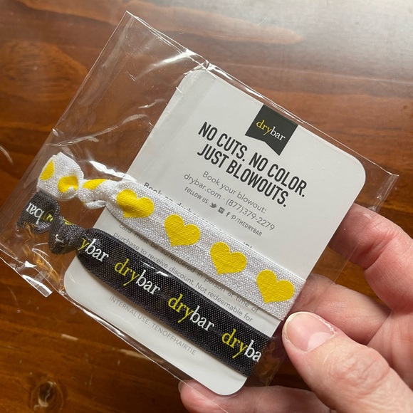 Drybar Heart and Logo Hair Ties Set - Picture 3 of 3